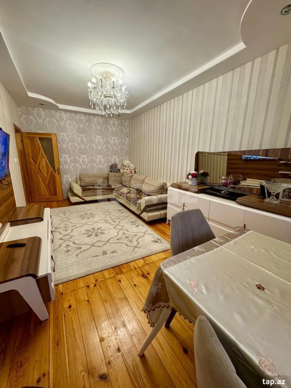 Satılır 4 otaqlı mənzil 118 m²