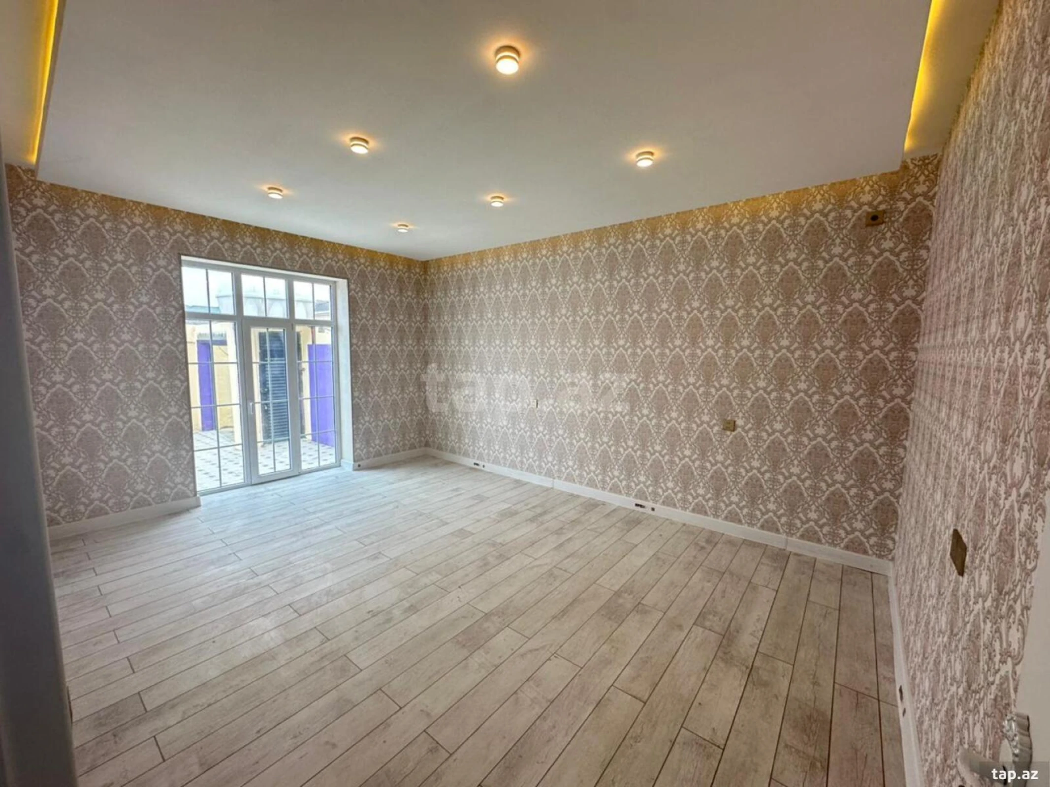 Satılır 4 otaqlı həyət evi