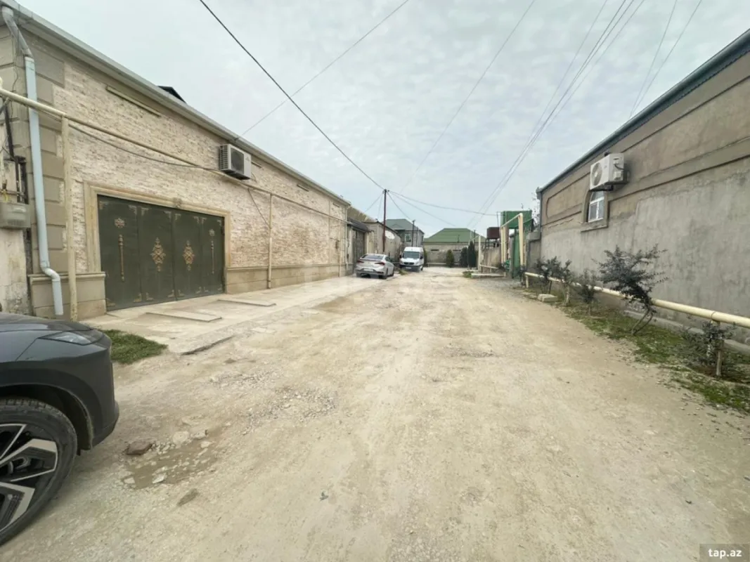 Satılır 4 otaqlı həyət evi