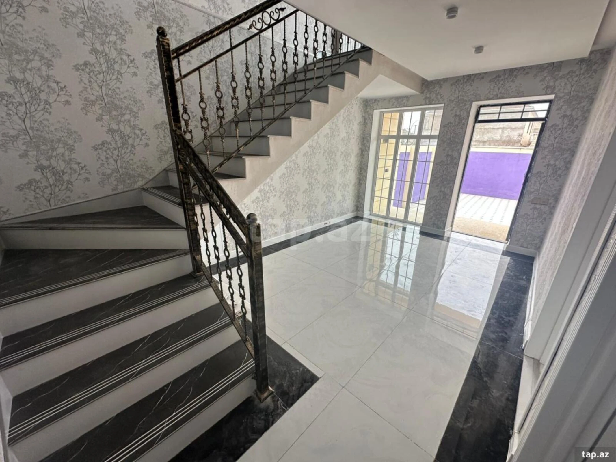 Satılır 4 otaqlı həyət evi