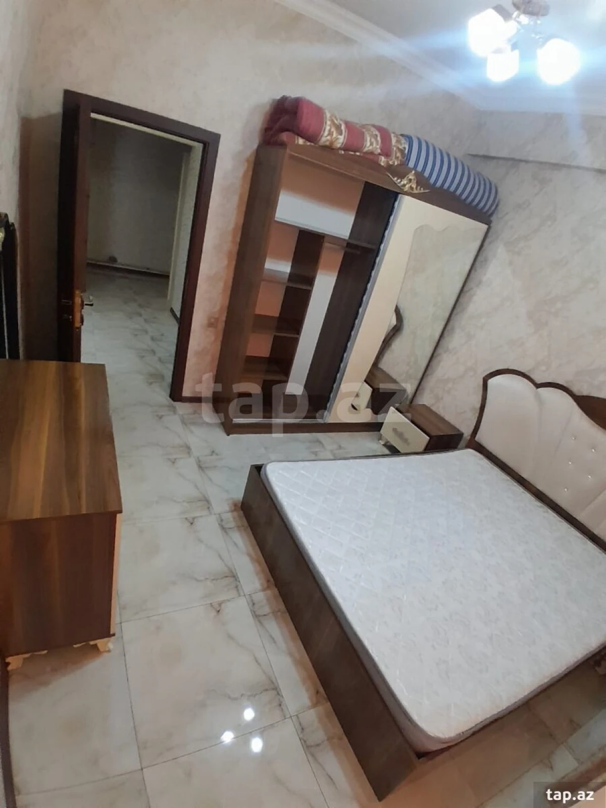 Kirayə verilir 2 otaqlı yeni tikili 75 m²