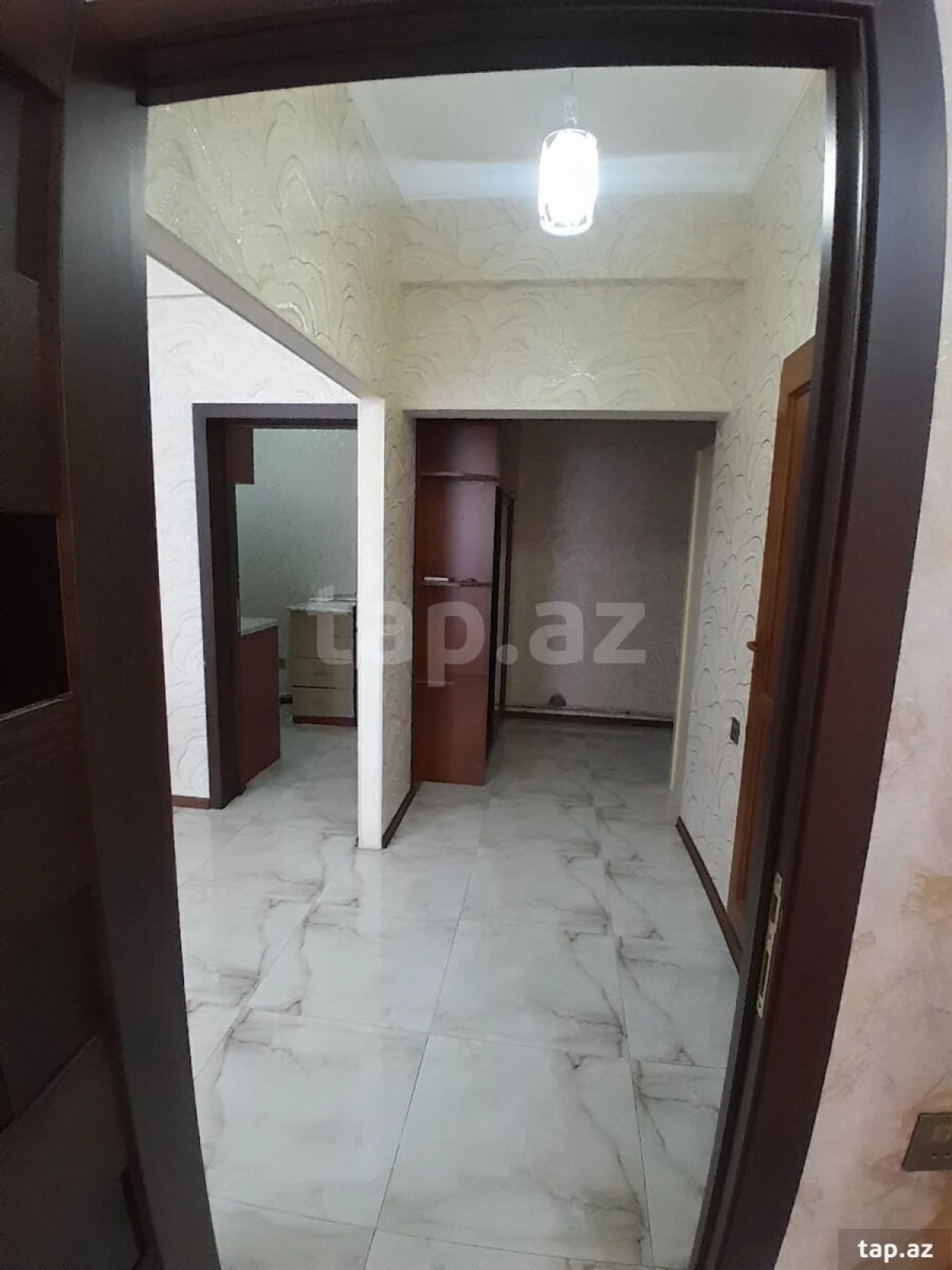 Kirayə verilir 2 otaqlı yeni tikili 75 m²