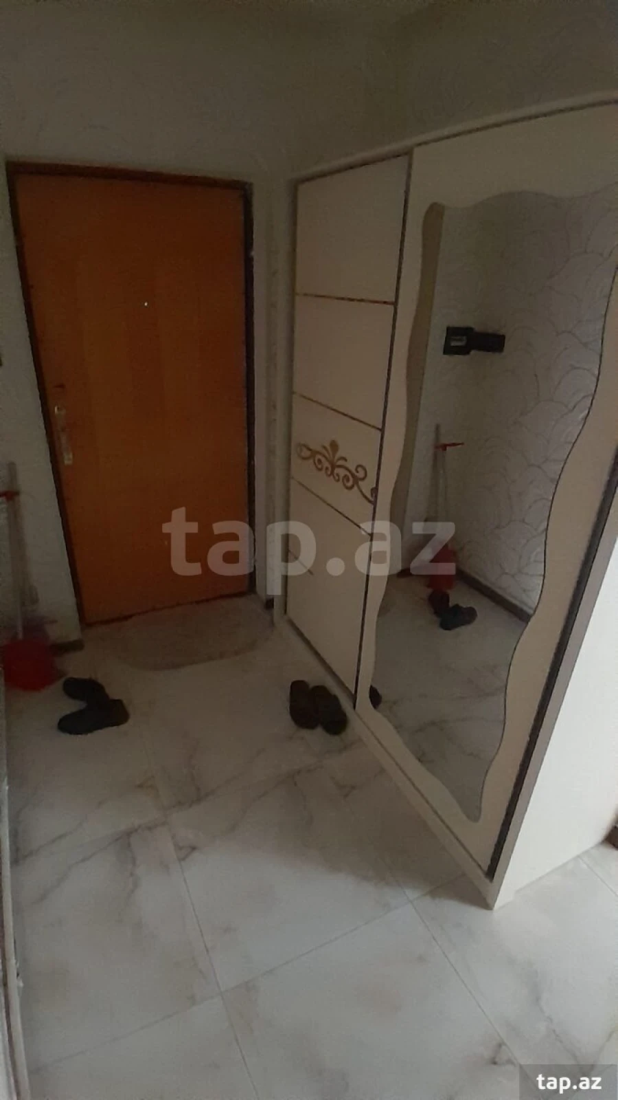 Kirayə verilir 2 otaqlı yeni tikili 75 m²