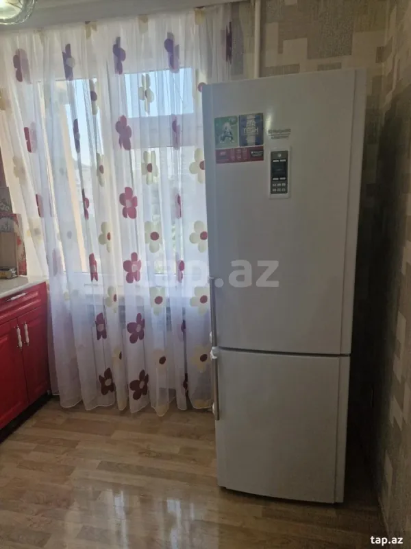Kirayə verilir 2 otaqlı mənzil 60 m²