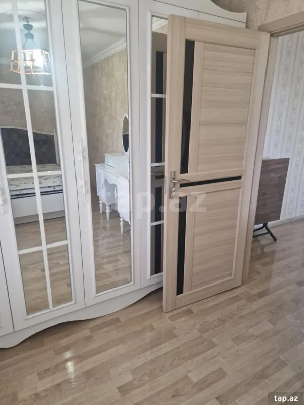 Kirayə verilir 2 otaqlı mənzil 60 m²