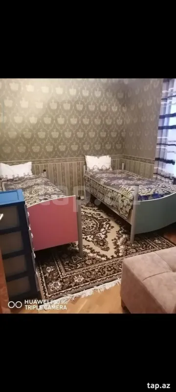 Satılır 6 otaqlı həyət evi