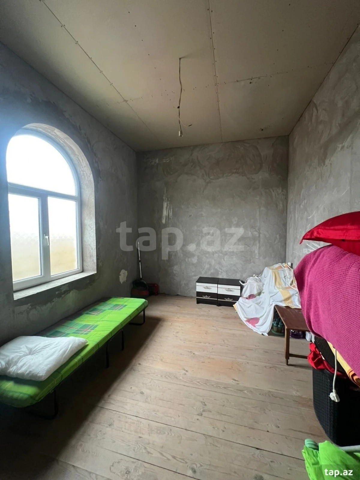 Satılır 3 otaqlı həyət evi