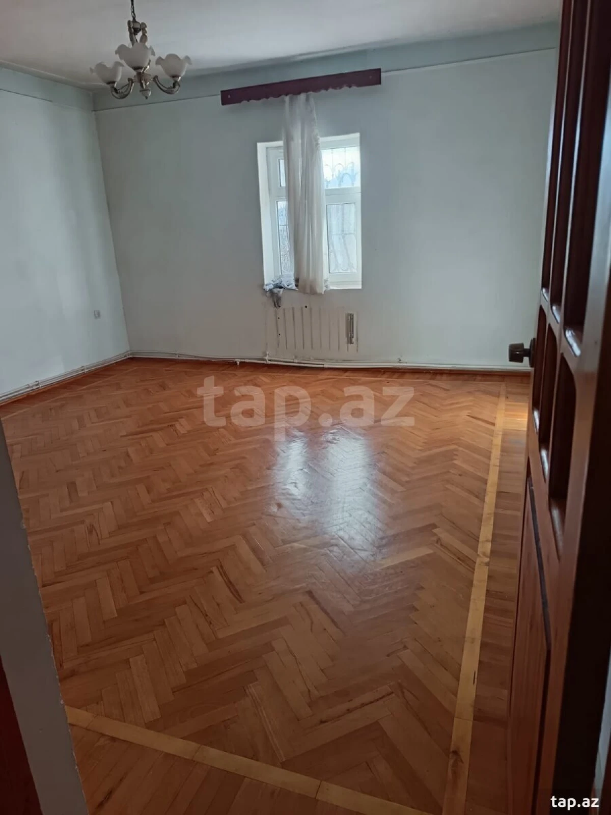 Satılır 5 otaqlı həyət evi