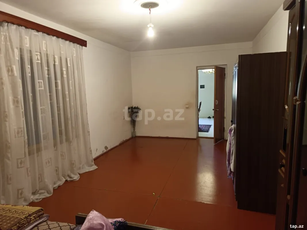 Satılır 5 otaqlı həyət evi