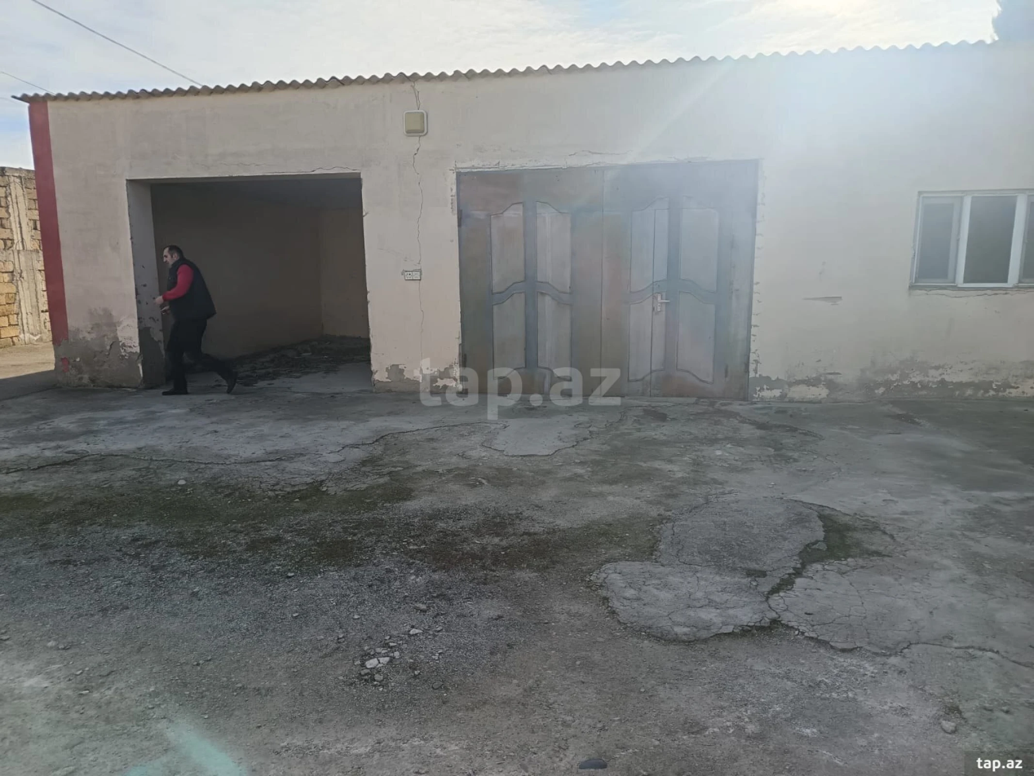 Satılır 5 otaqlı həyət evi