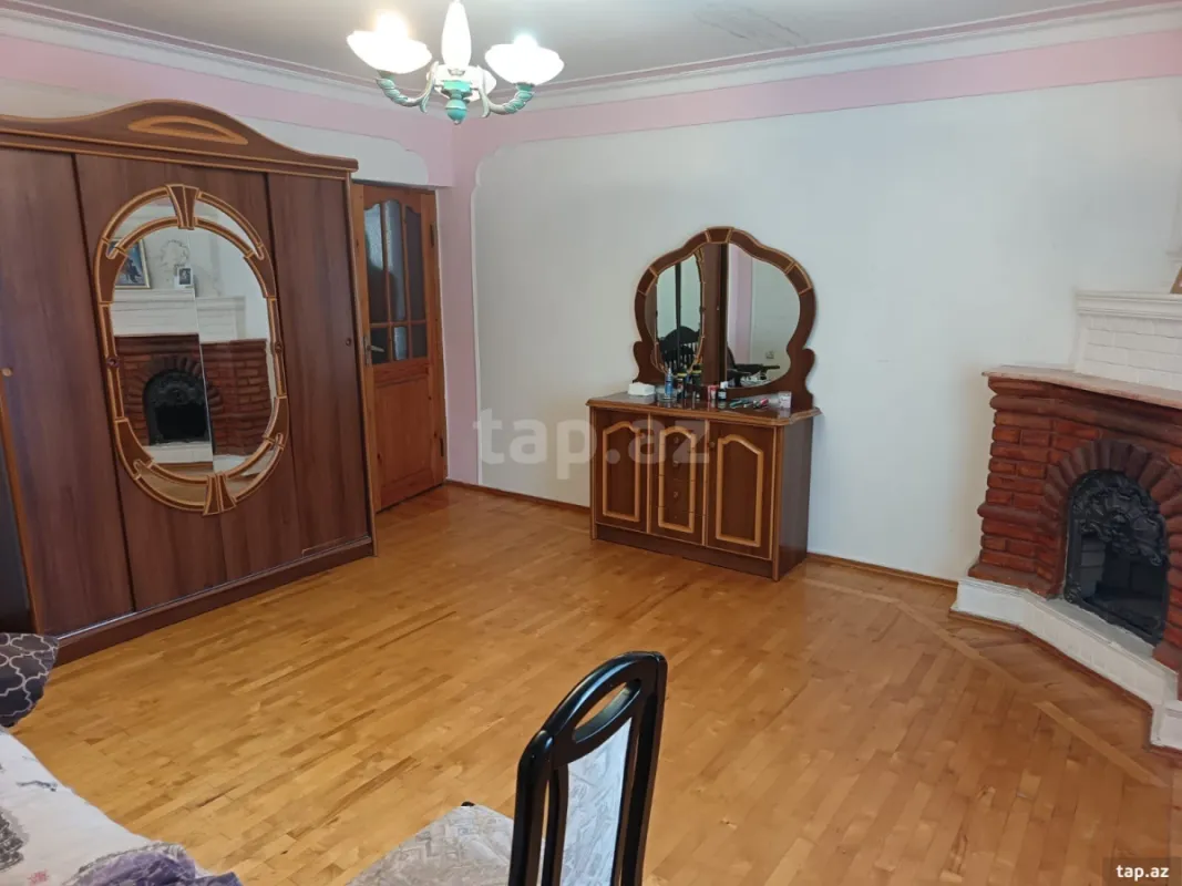 Satılır 5 otaqlı həyət evi