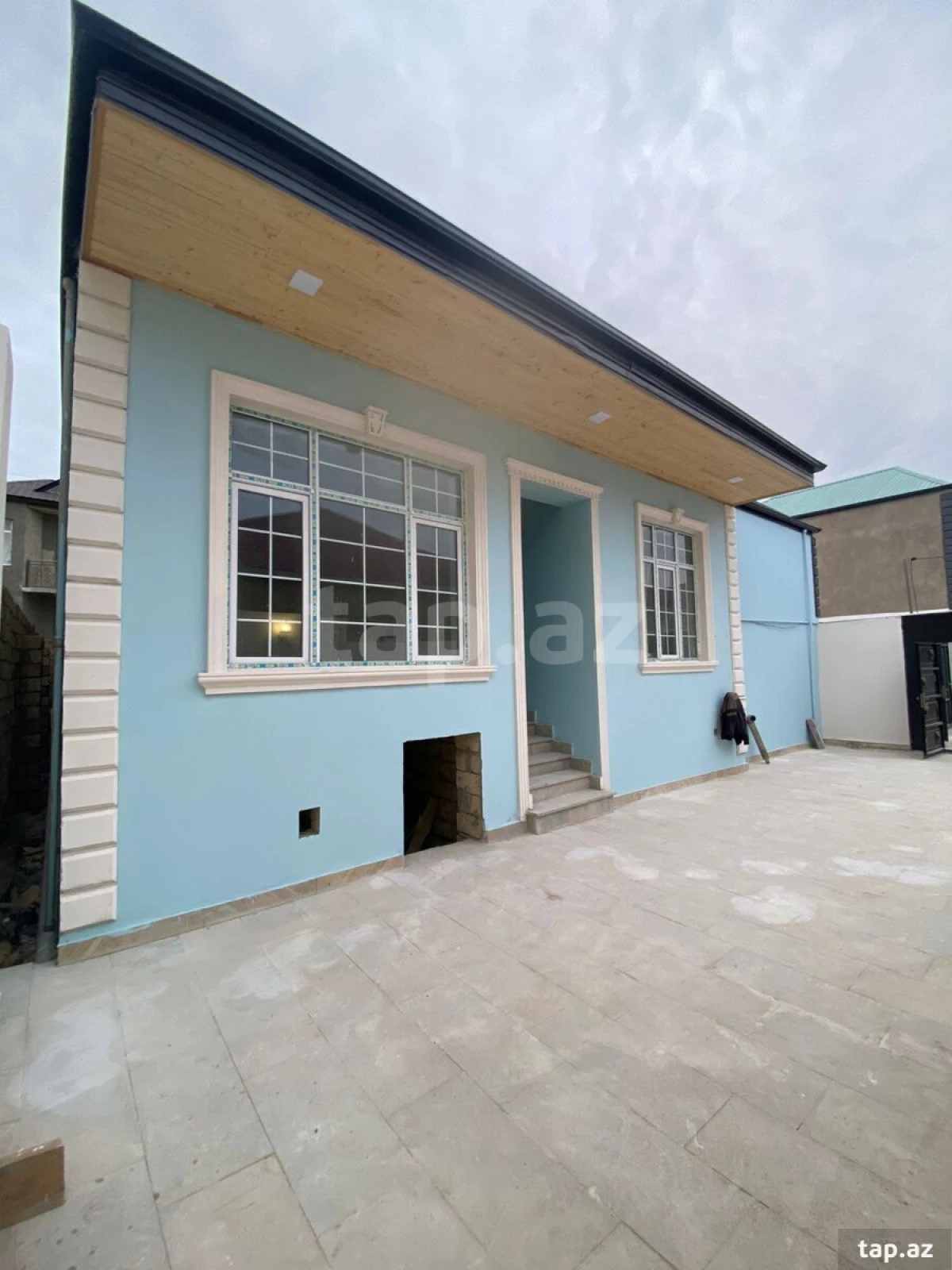 Satılır 4 otaqlı həyət evi