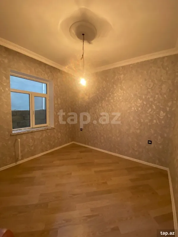 Satılır 4 otaqlı həyət evi