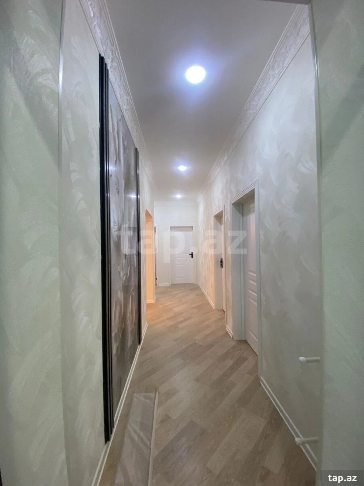 Satılır 4 otaqlı həyət evi