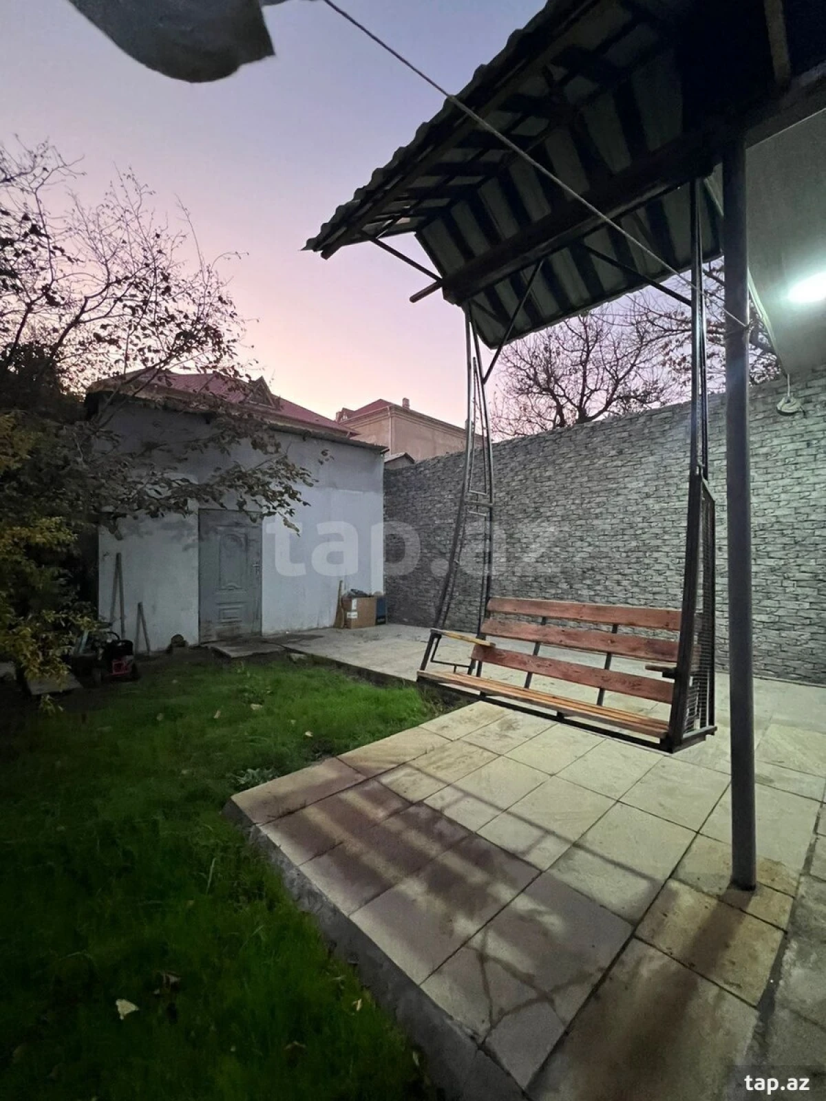 Satılır 4 otaqlı həyət evi