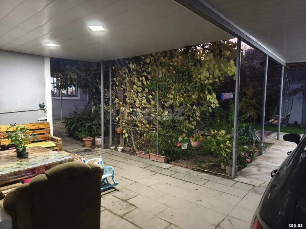 Satılır 4 otaqlı həyət evi