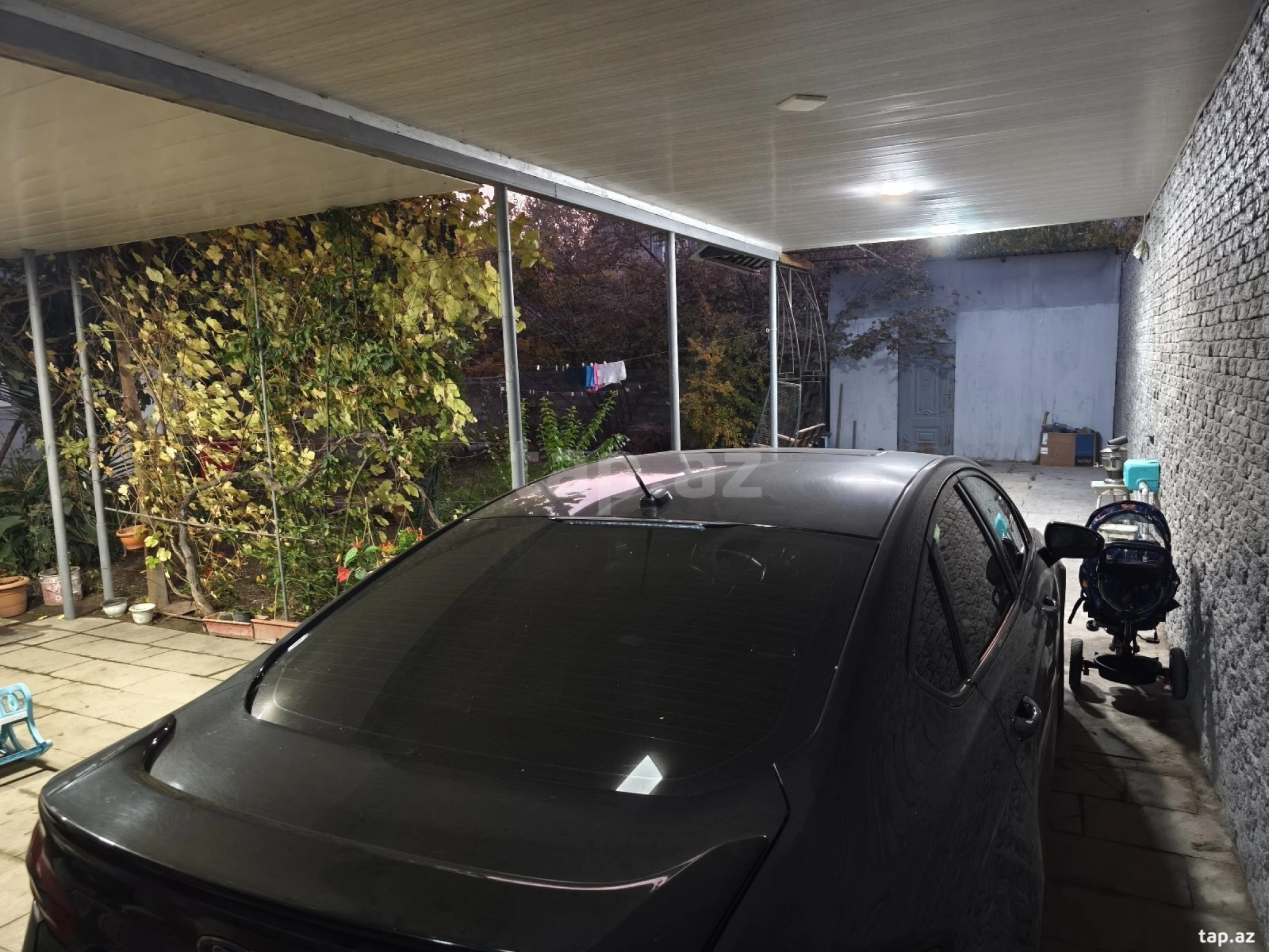 Satılır 4 otaqlı həyət evi