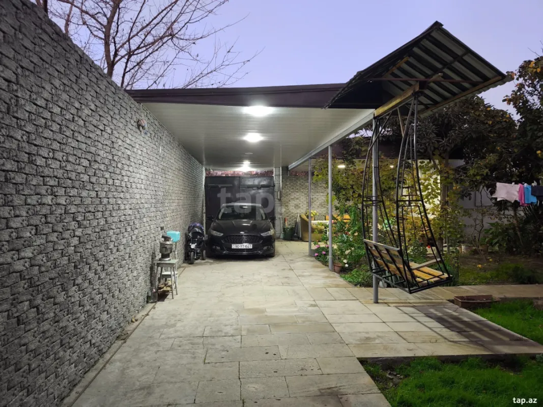 Satılır 4 otaqlı həyət evi