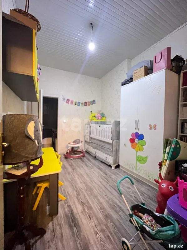 Satılır 4 otaqlı həyət evi