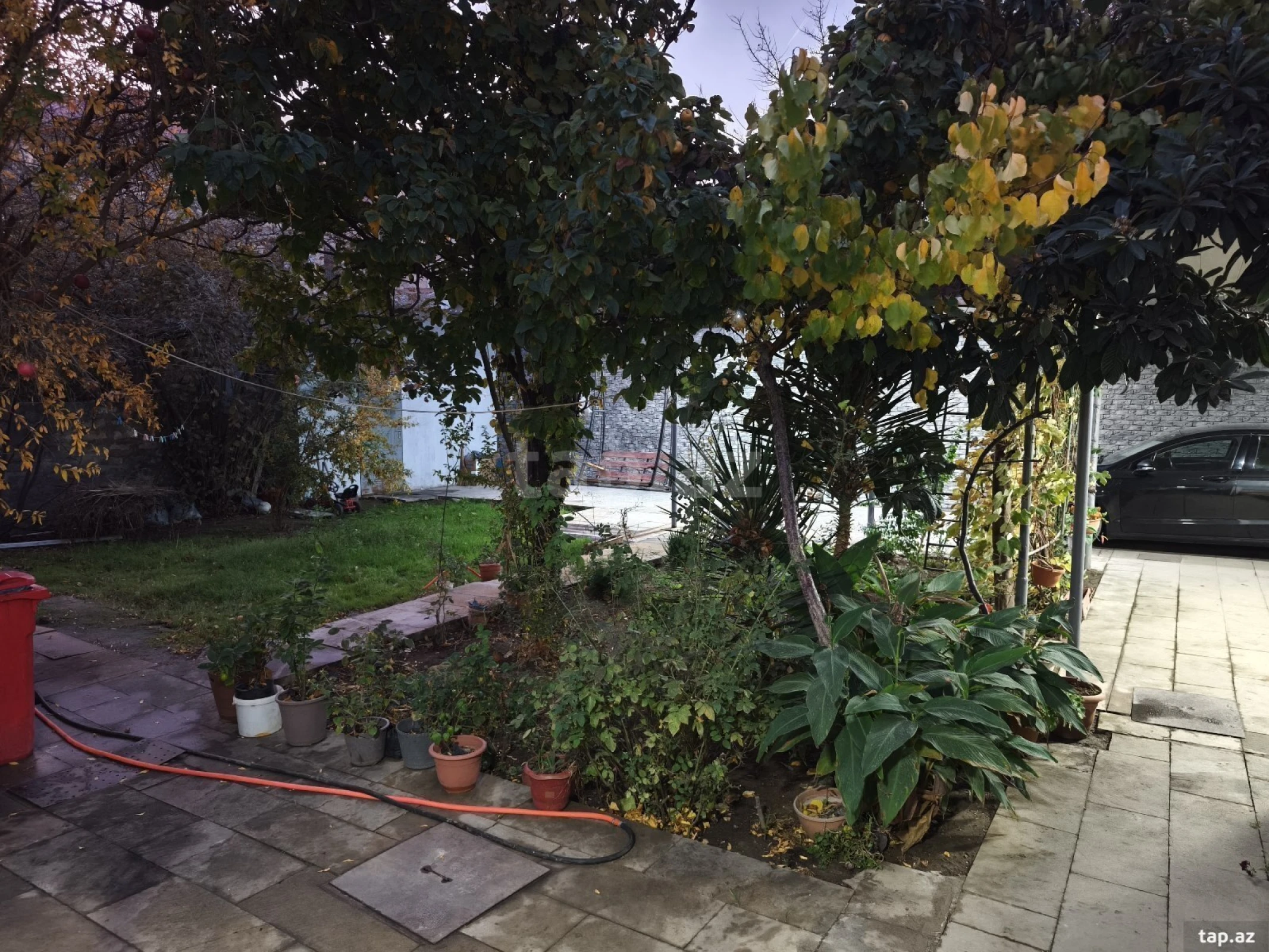 Satılır 4 otaqlı həyət evi