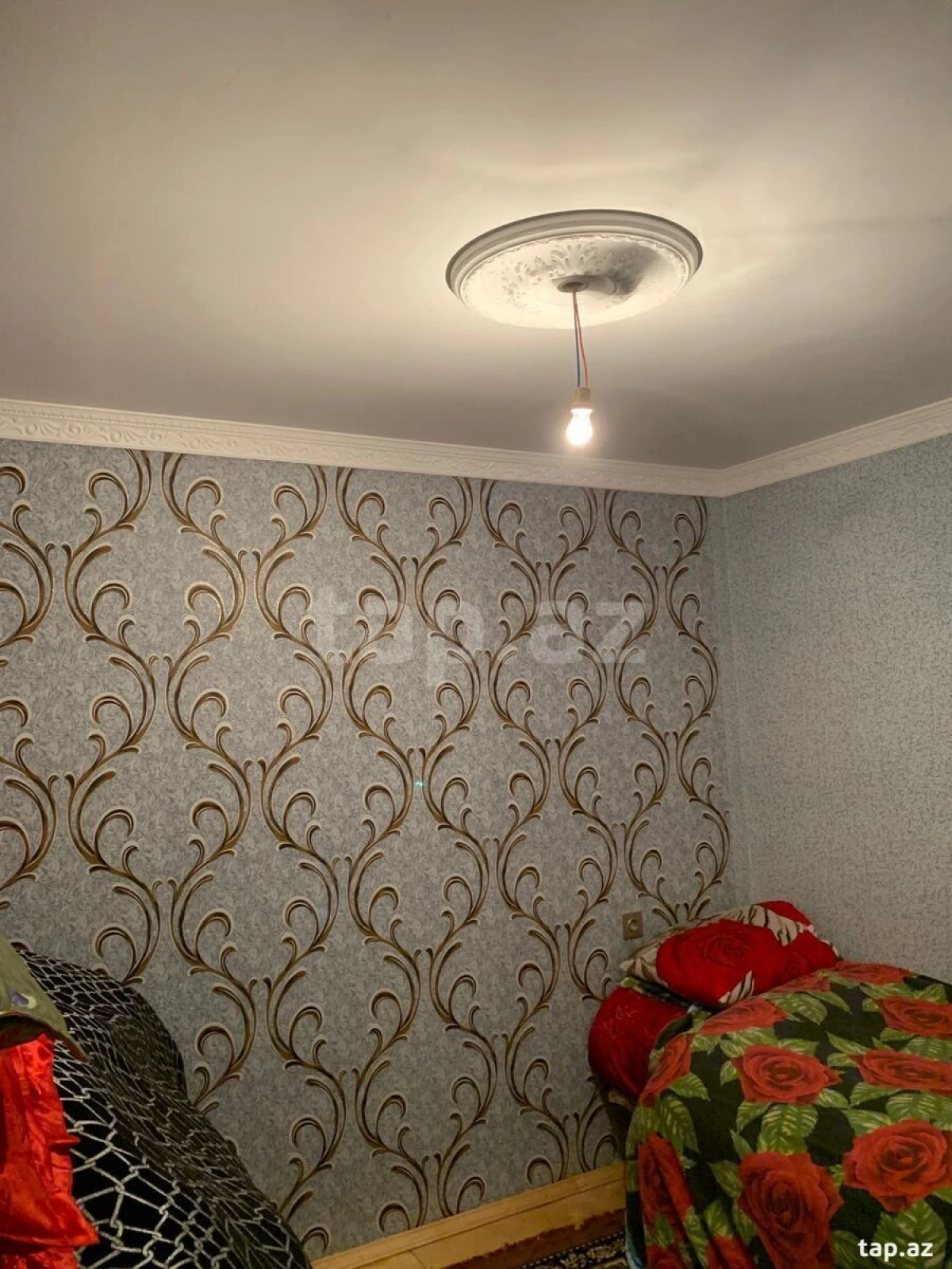 Satılır 4 otaqlı həyət evi