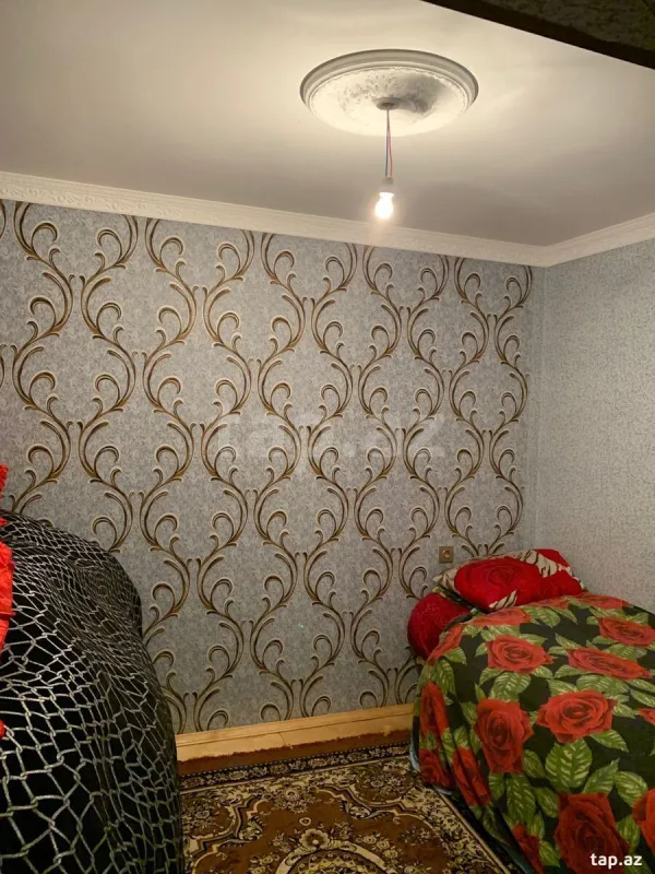 Satılır 4 otaqlı həyət evi