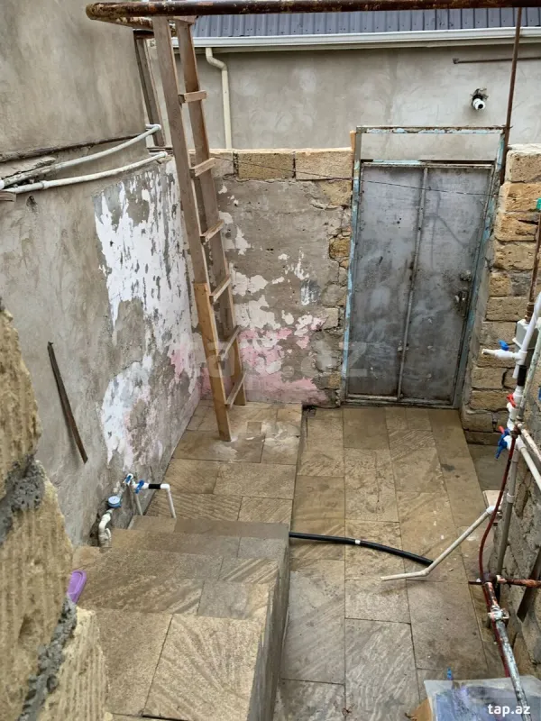 Satılır 4 otaqlı həyət evi