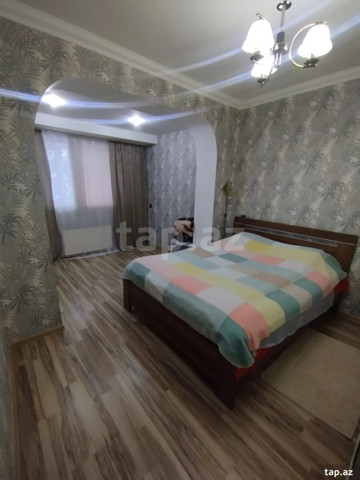 Satılır 4 otaqlı həyət evi