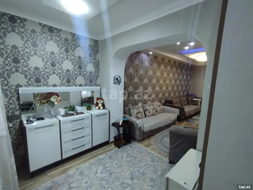 Satılır 4 otaqlı həyət evi