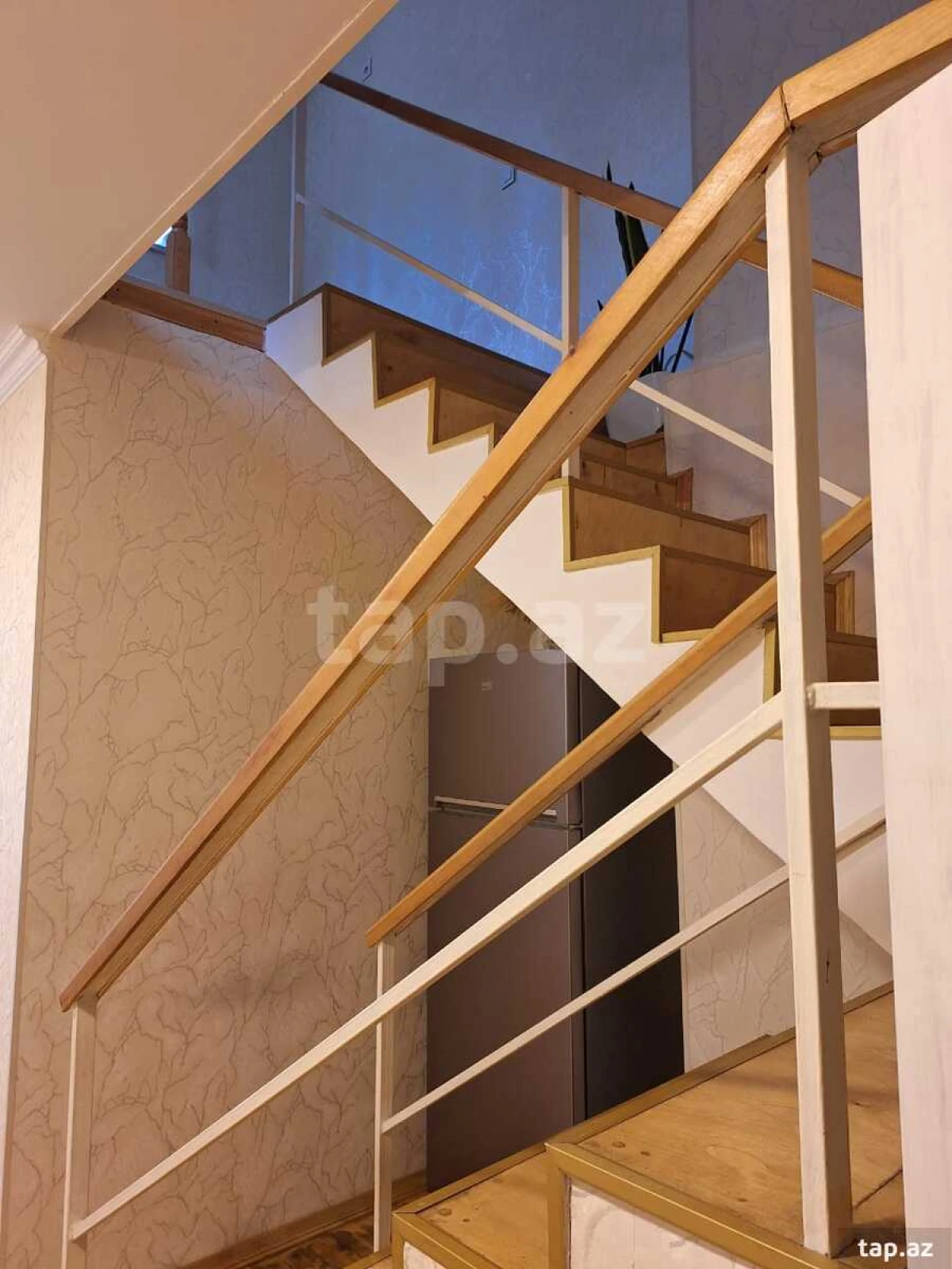 Kirayə verilir 3 otaqlı həyət evi