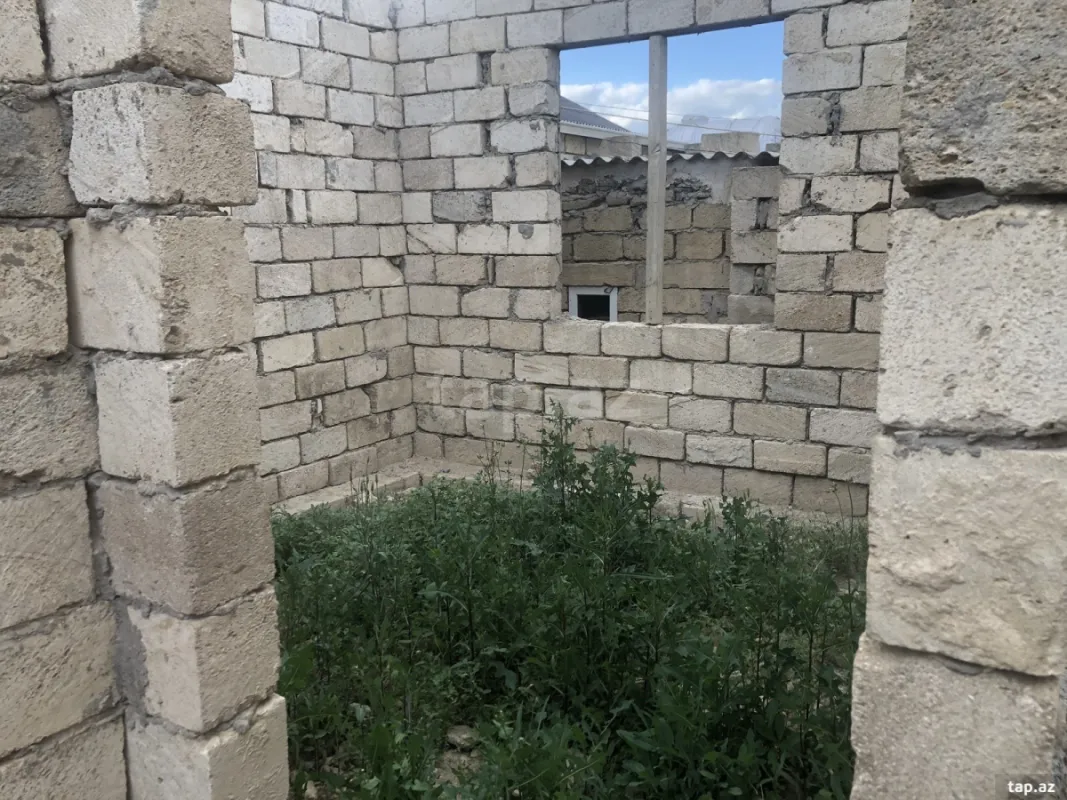 Satılır 3 otaqlı həyət evi