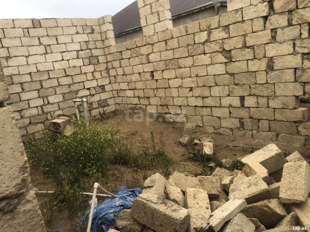 Satılır 3 otaqlı həyət evi