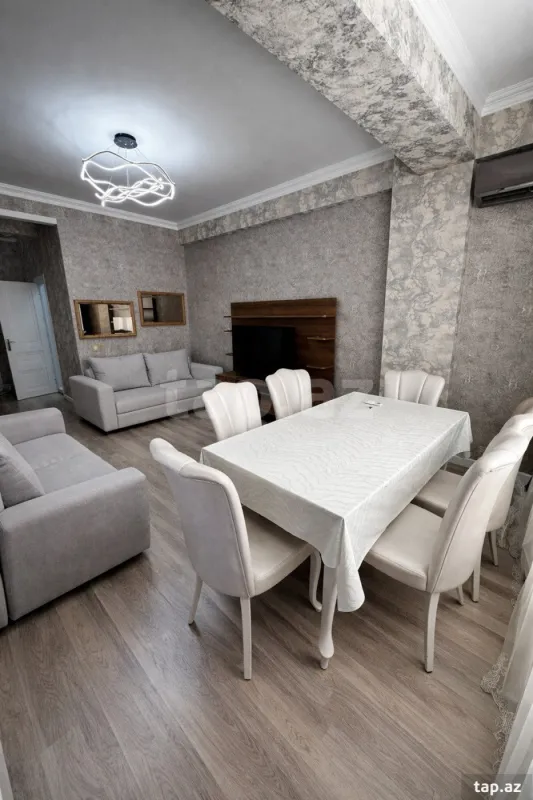 Satılır 2 otaqlı yeni tikili 75 m²