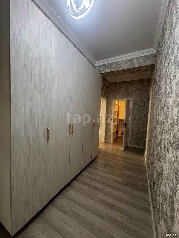 Satılır 2 otaqlı yeni tikili 75 m²