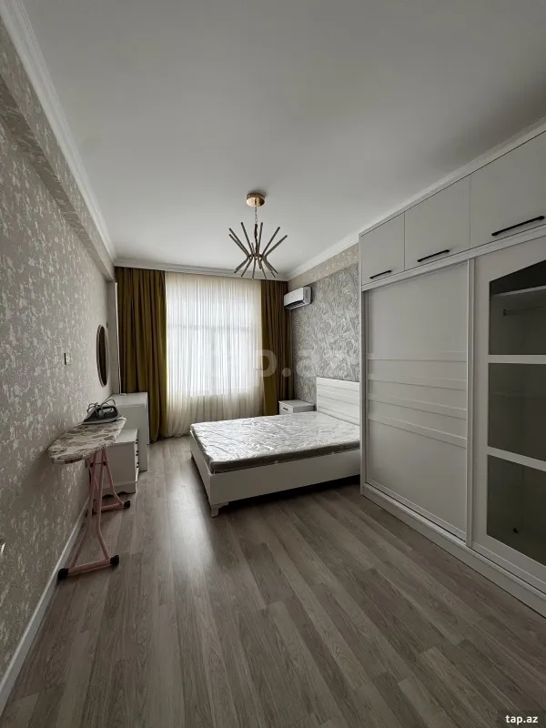 Satılır 2 otaqlı yeni tikili 75 m²