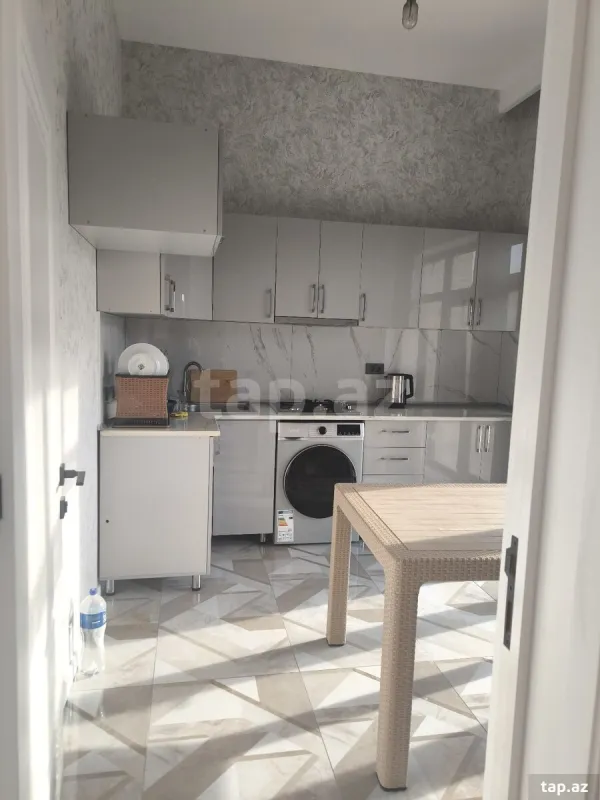 Satılır 3 otaqlı həyət evi