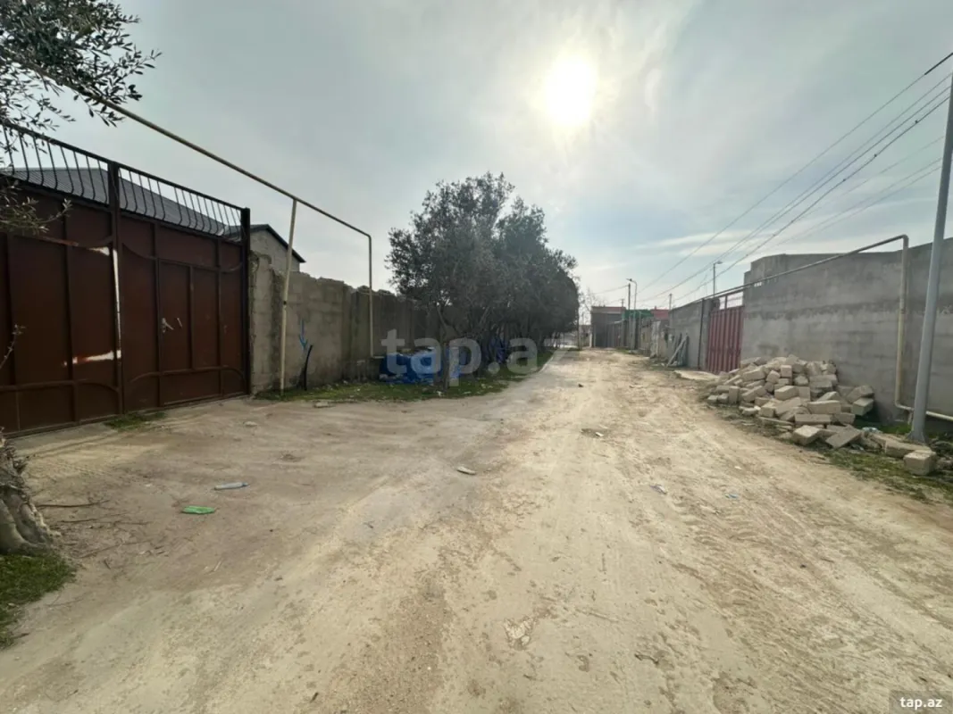 Satılır 3 otaqlı həyət evi