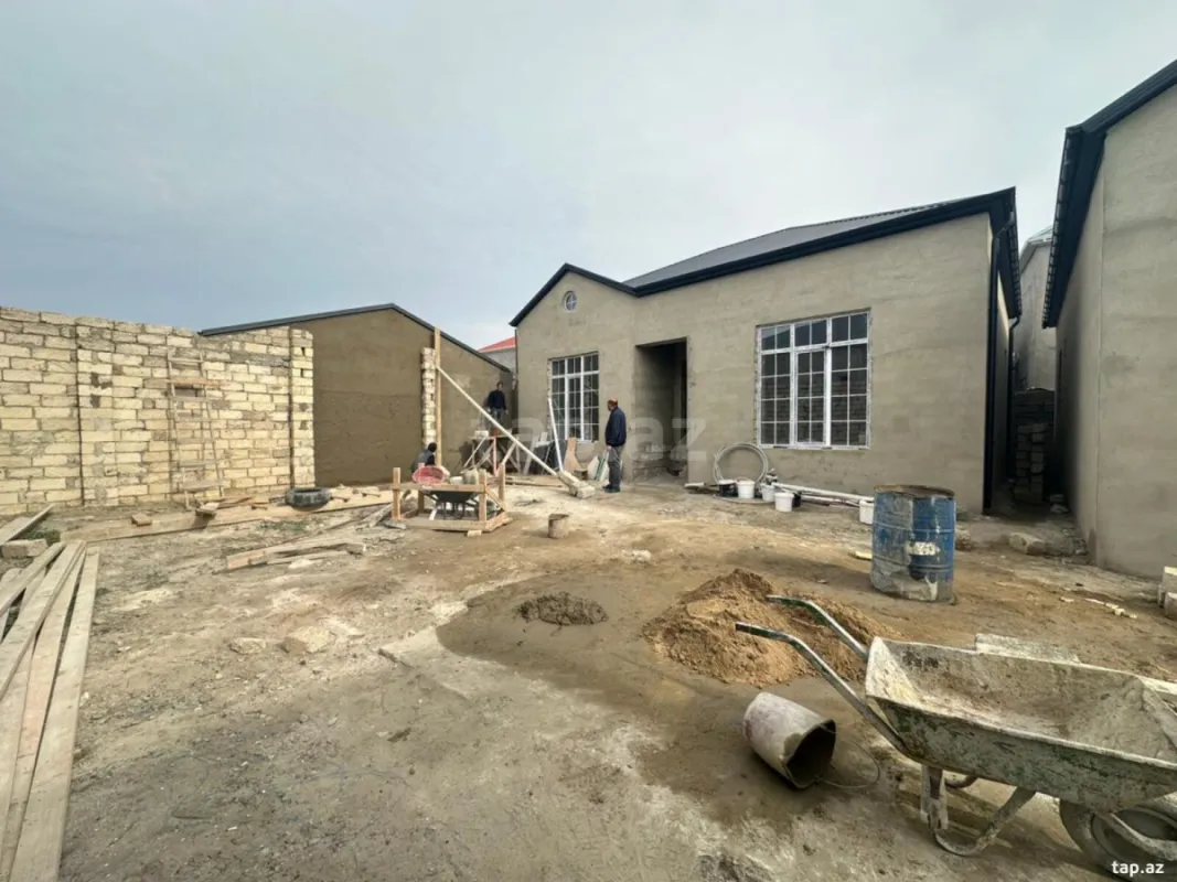 Satılır 3 otaqlı həyət evi