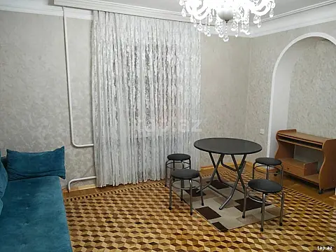 Kirayə verilir 4 otaqlı mənzil 63 m²