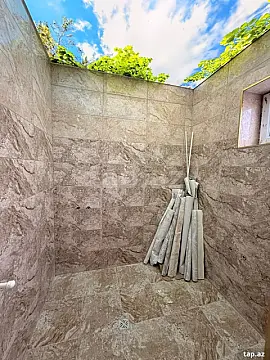 Satılır 4 otaqlı həyət evi