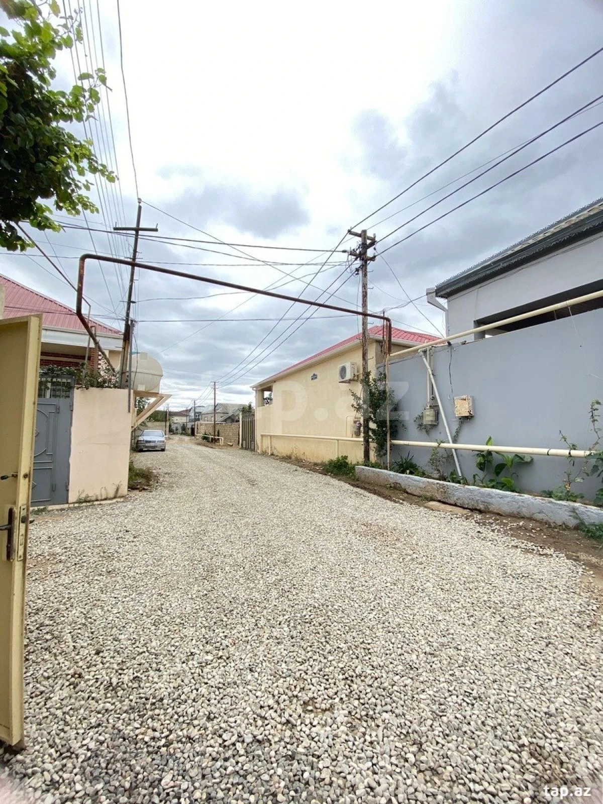 Satılır 3 otaqlı həyət evi