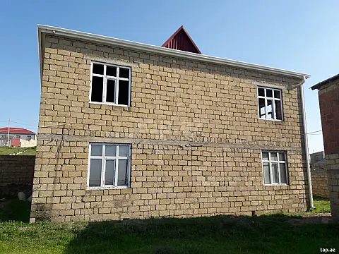 Satılır 13 otaqlı həyət evi