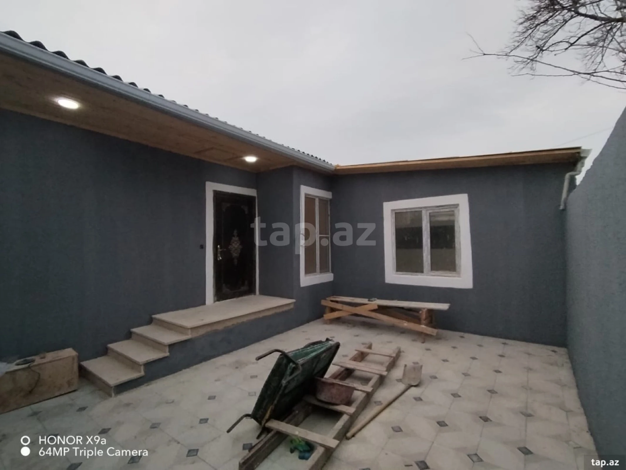 Satılır 3 otaqlı həyət evi