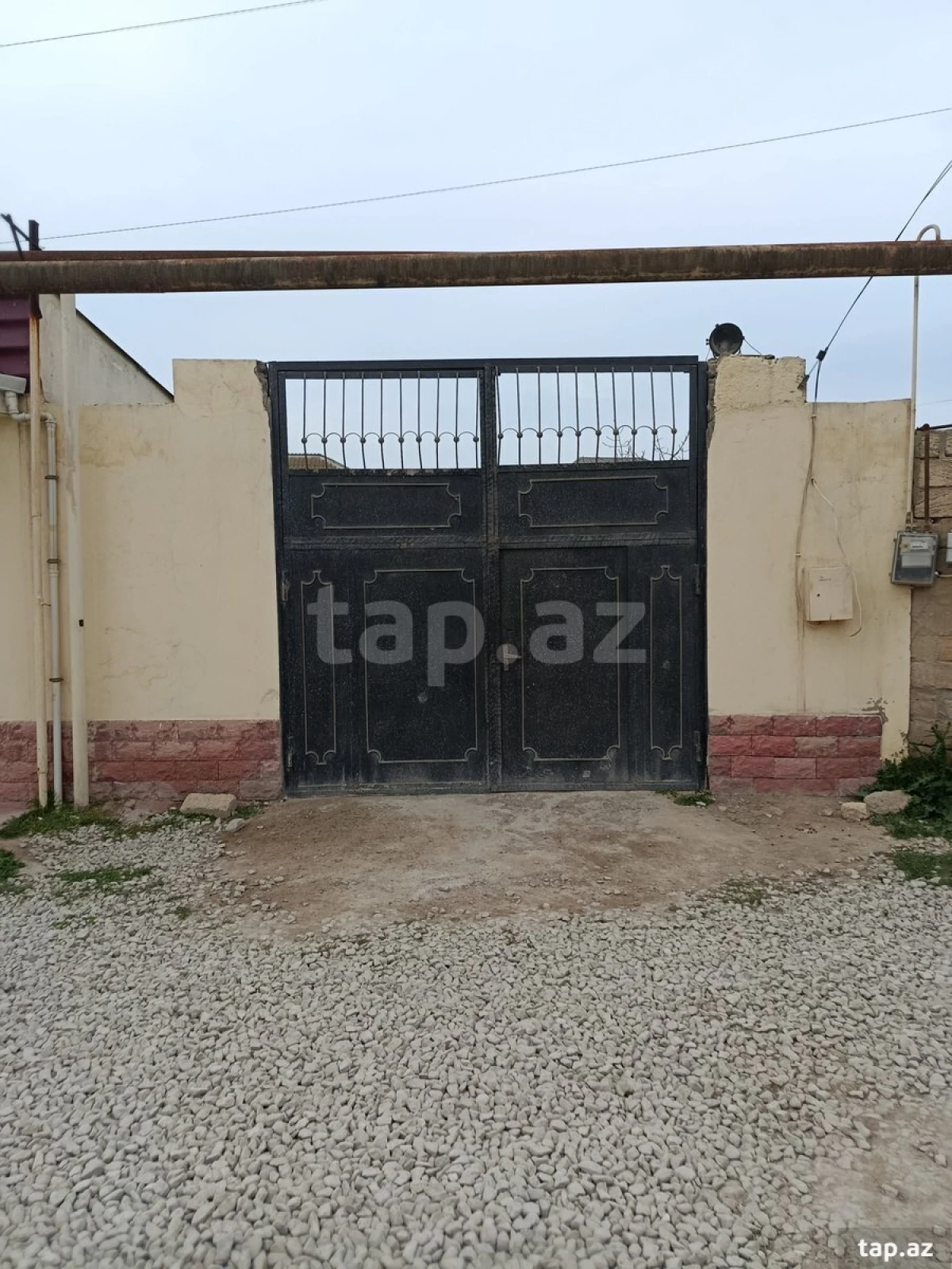 Satılır 3 otaqlı həyət evi