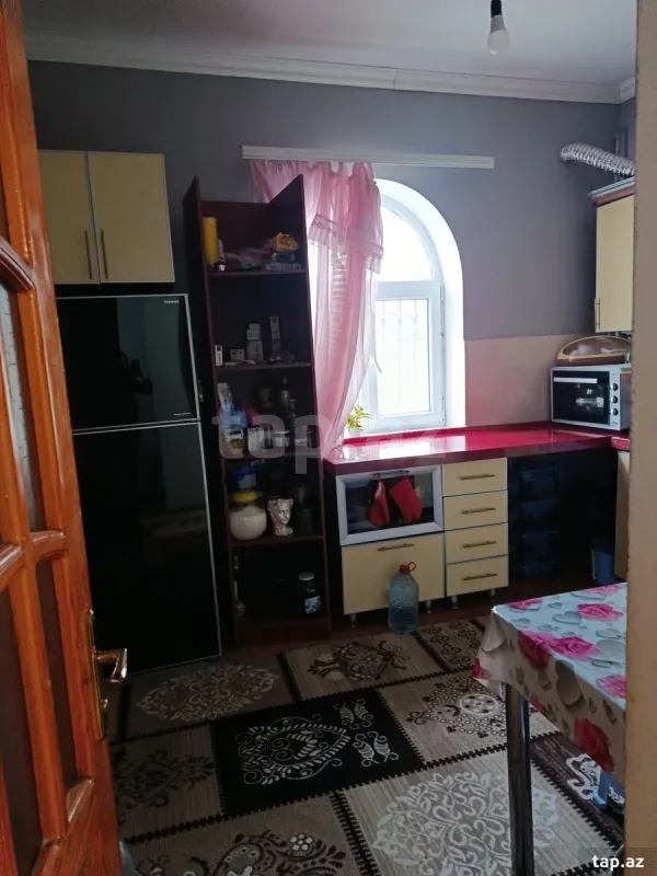 Satılır 3 otaqlı həyət evi