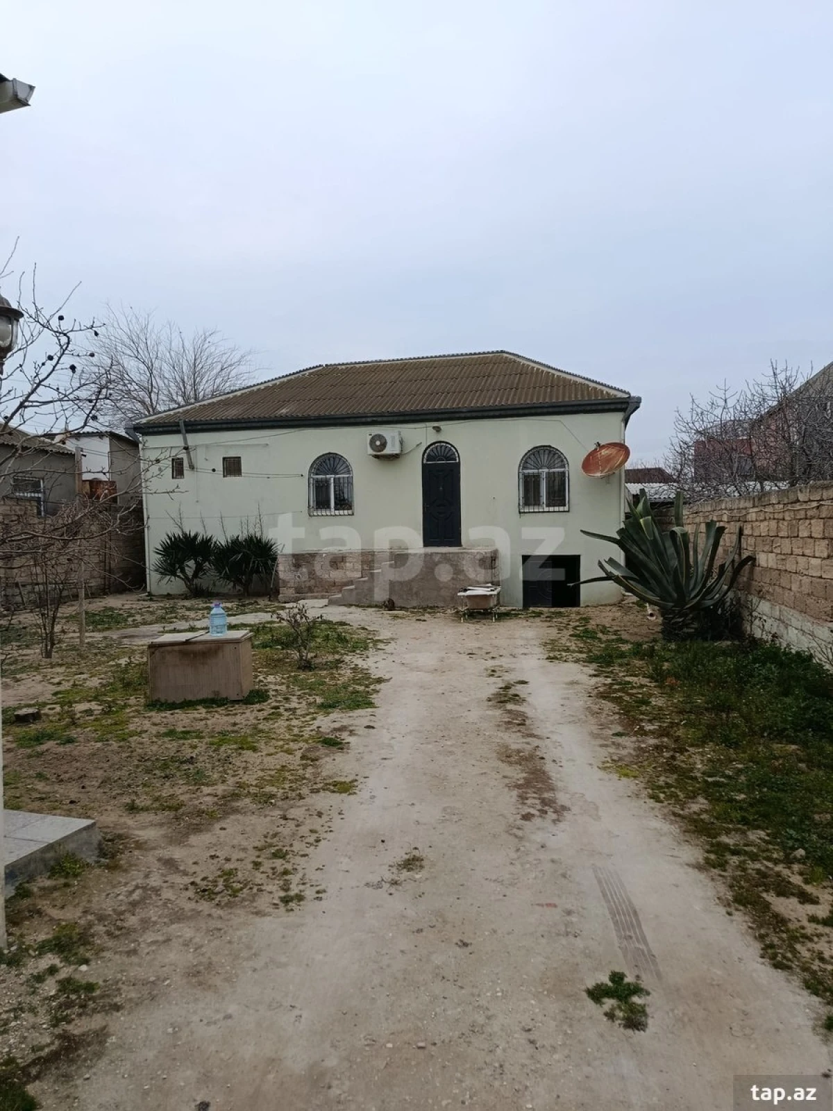 Satılır 3 otaqlı həyət evi