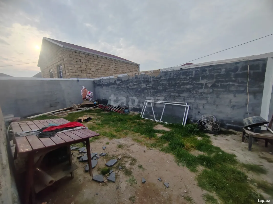 Satılır 2 otaqlı həyət evi