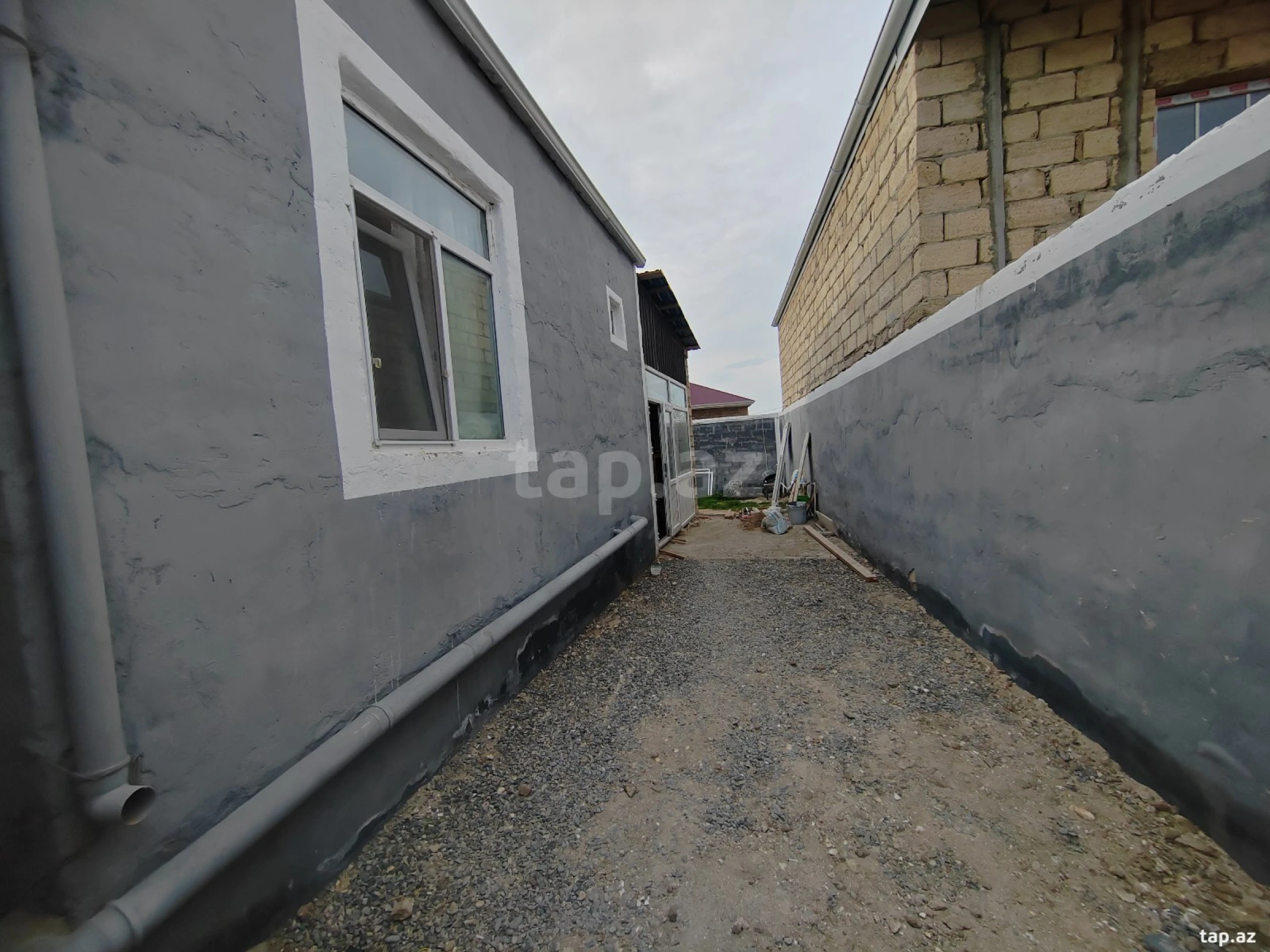 Satılır 2 otaqlı həyət evi