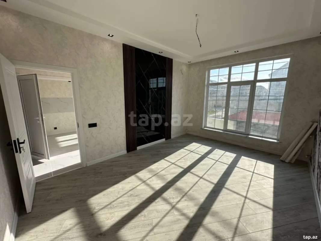 Satılır 4 otaqlı həyət evi