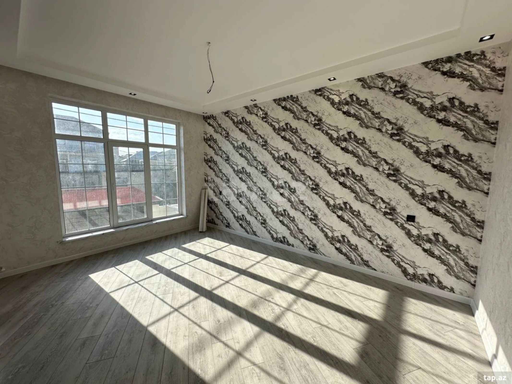 Satılır 4 otaqlı həyət evi